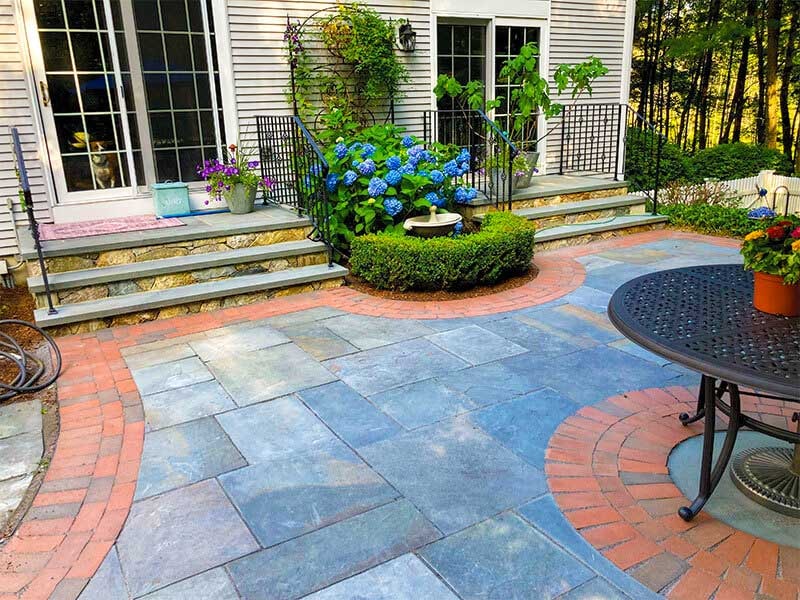 Masonry work — tuckpointing and brick repair
